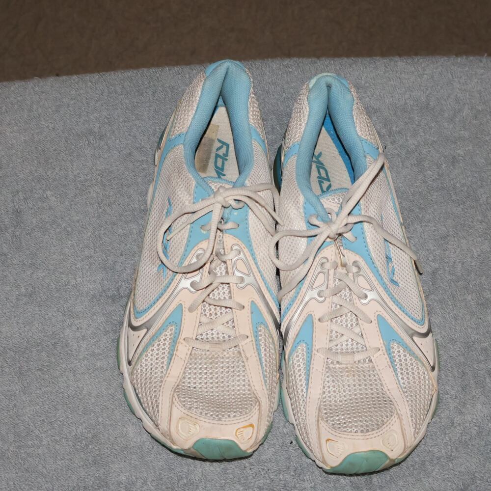 VTG Reebock Shox Size 8 Women Running Shoes Blue White